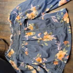 Girls Top size small